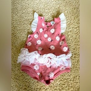 Cute little toddler baby girl pink romper with flowers 12 m